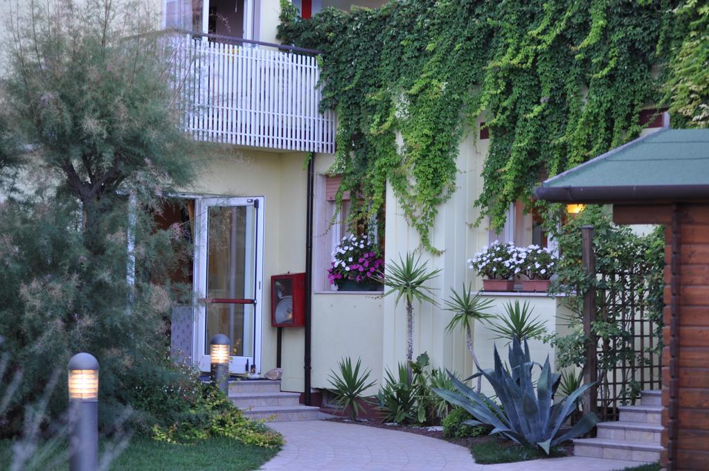 Hotel Righetto Fronte Mare Cavallino-Treporti Luaran gambar