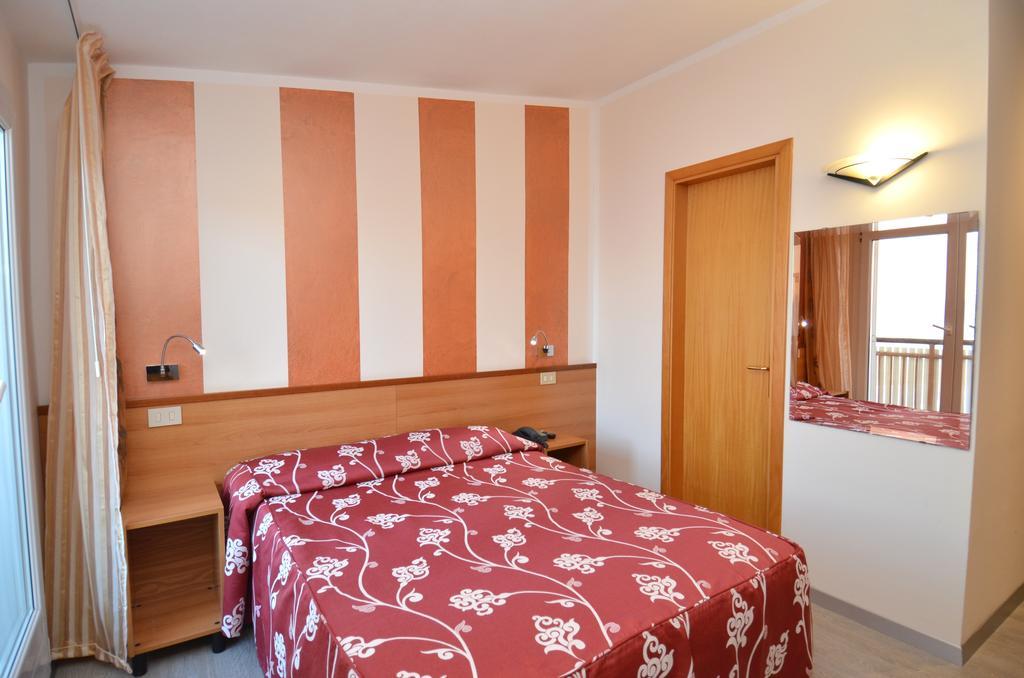 Hotel Righetto Fronte Mare Cavallino-Treporti Luaran gambar