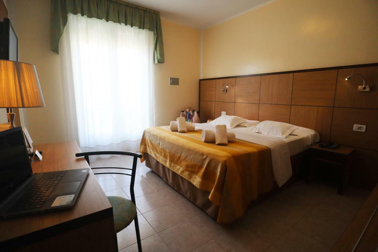 Hotel Righetto Fronte Mare Cavallino-Treporti Luaran gambar